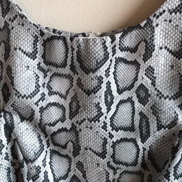 Loving Youth Snakeskin Crop Top - Picture 4 of 4